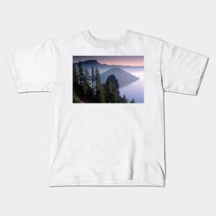 Wizard Island In The Center Of Crater Lake Crater Lake National Park Kids T-Shirt